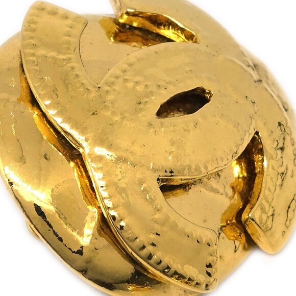 Chanel Earrings Clip-On Gold 94P - Picture 2 of 4